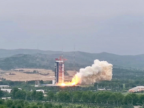 Successful launch of the world’s first soft X-ray satellite with “Lobster-Eye” imaging technology: The Dark Matter Hunter